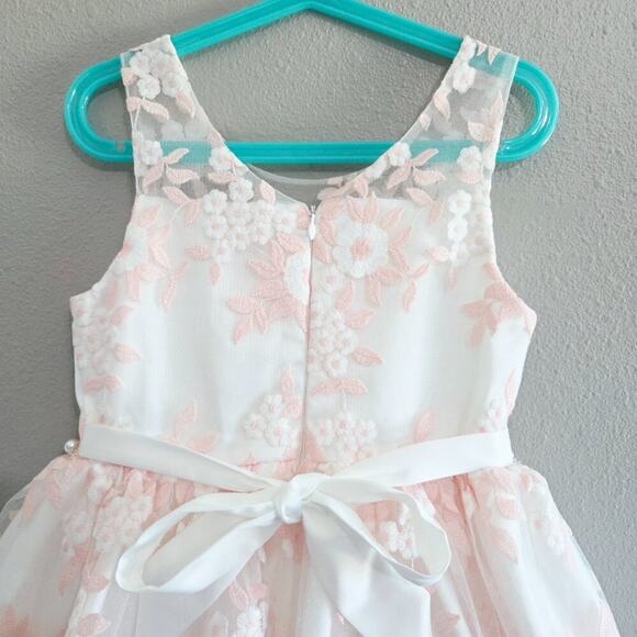 American Princess White Dress Girl Sz 7 Embroidered Florals, Pearls, Flower Girl - Picture 4 of 12
